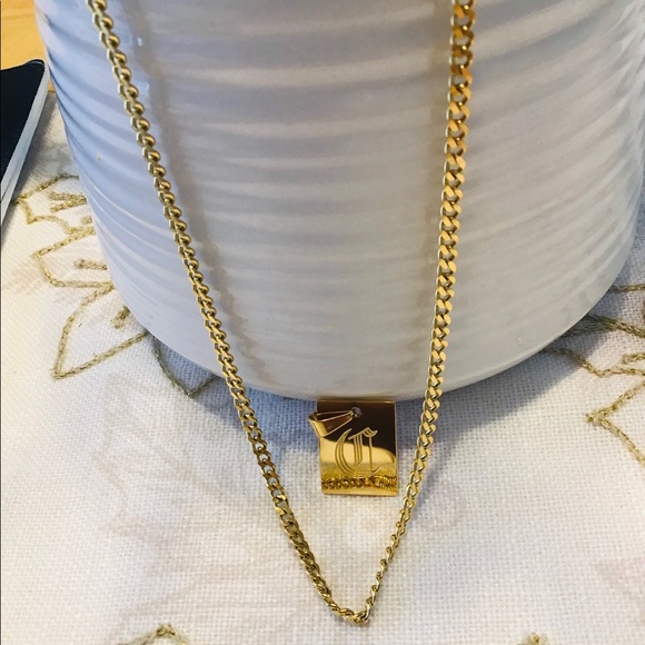 5 Different Initials Very Nice Letter Gold Color & High Quality Necklaces - Picture 2 of 9